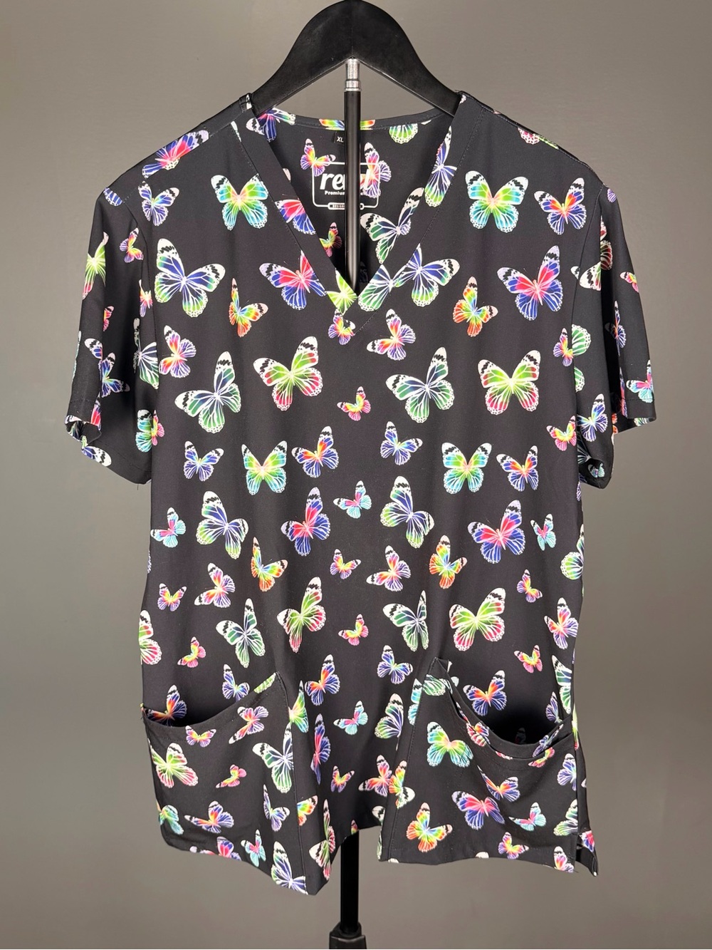 Revel Premium Stretch Butterfly Scrub Top XL Black Rainbow V Neck Pockets Nurse